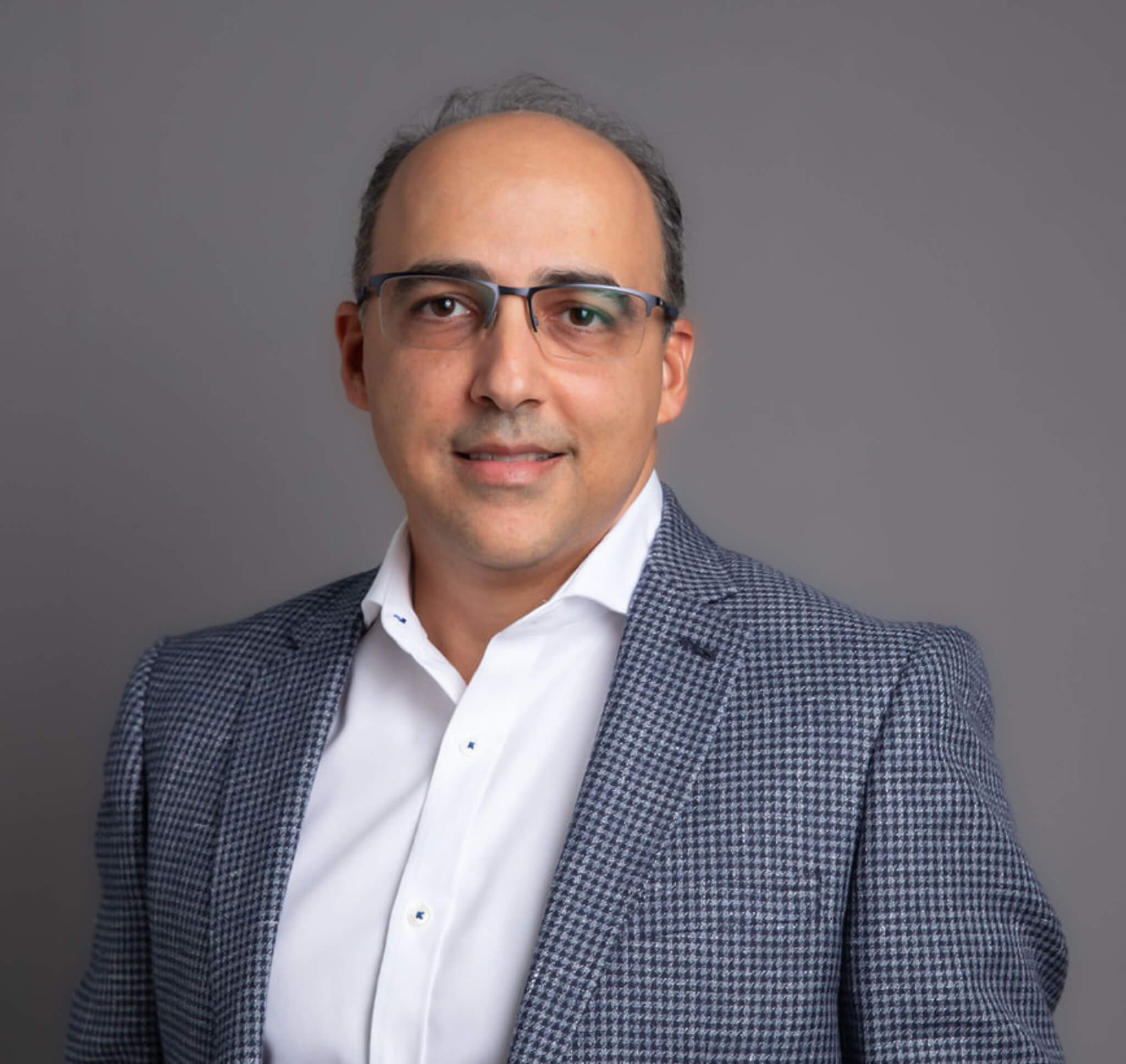 Dr Reza Moazzeni, Cardiologist